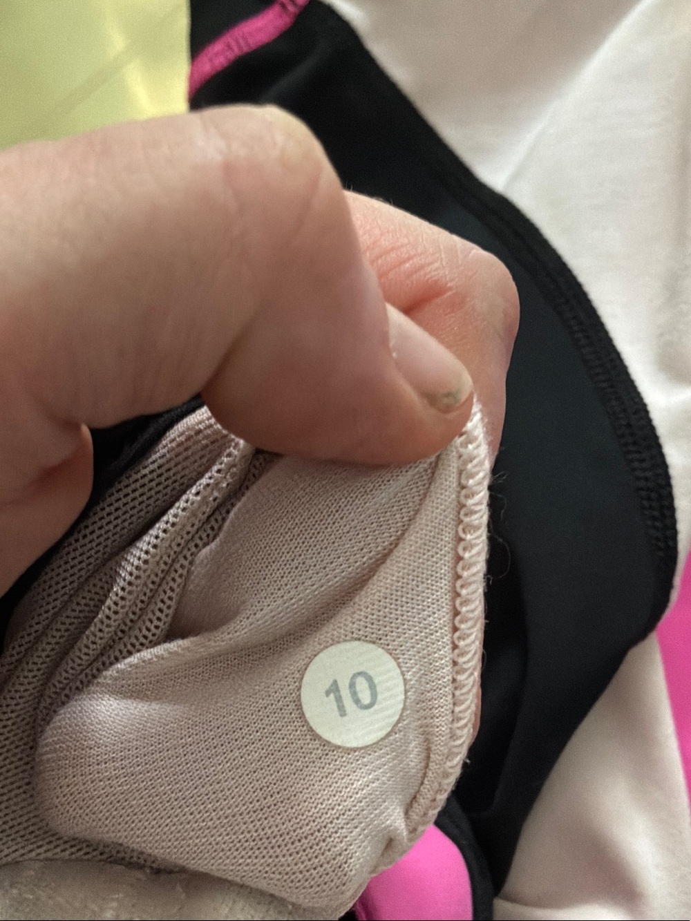 LULULEMON | VINTAGE AMAZING CONDITION BRA TANK - Picture 5 of 6